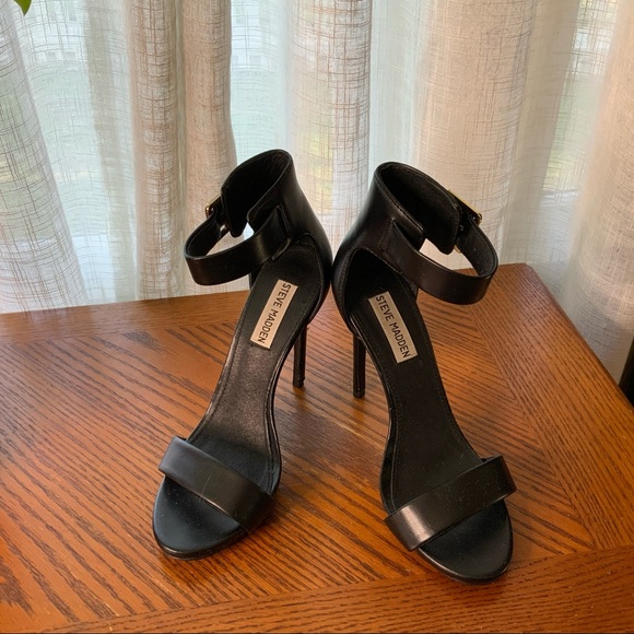 steve madden open toe heels